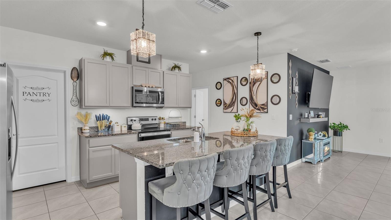 Image 7 of 45 For 2459 Taloncrest Court