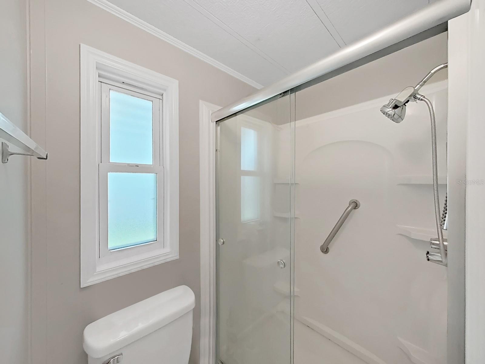 Image 30 of 53 For 4928 Foxdale Dr