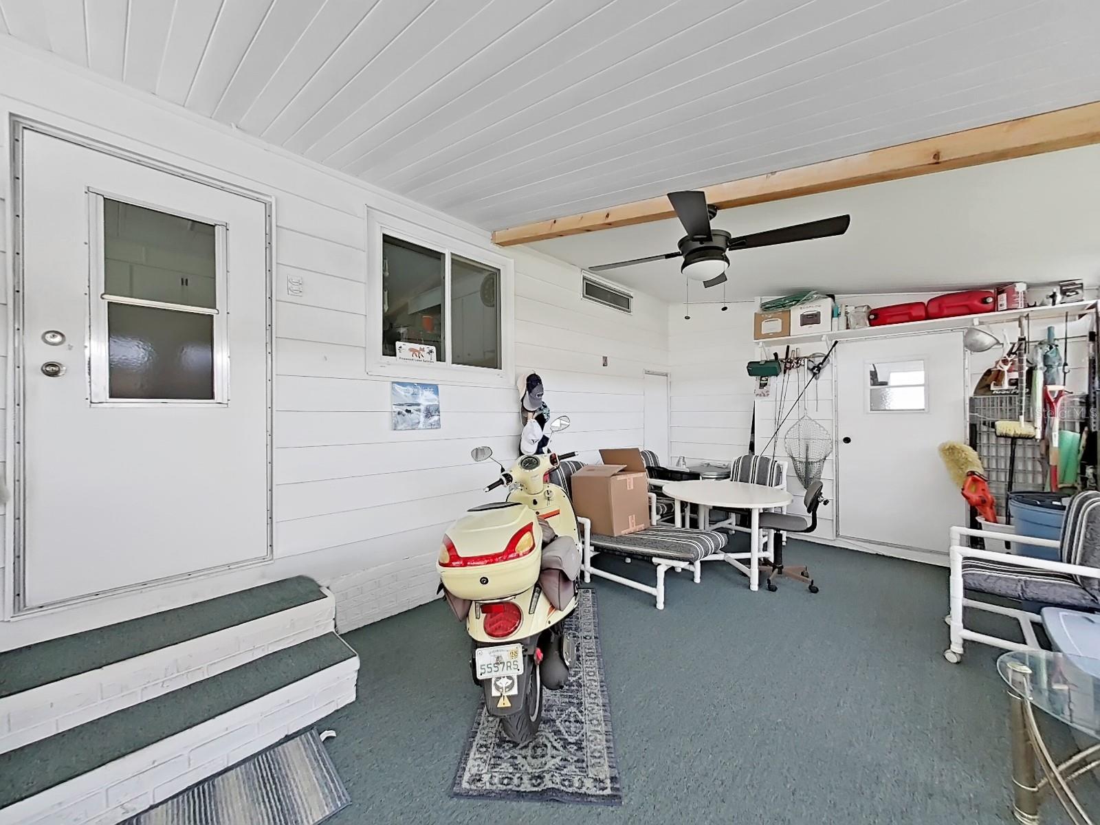 Image 37 of 53 For 4928 Foxdale Dr