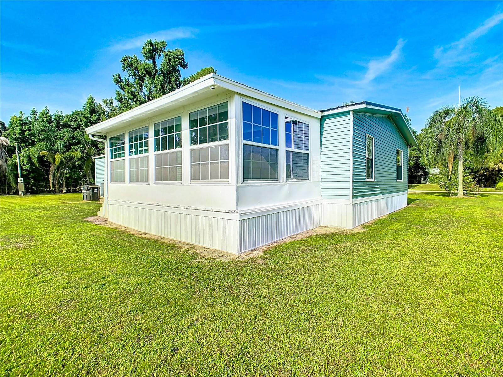 Image 40 of 52 For 5001 Pineapple Street