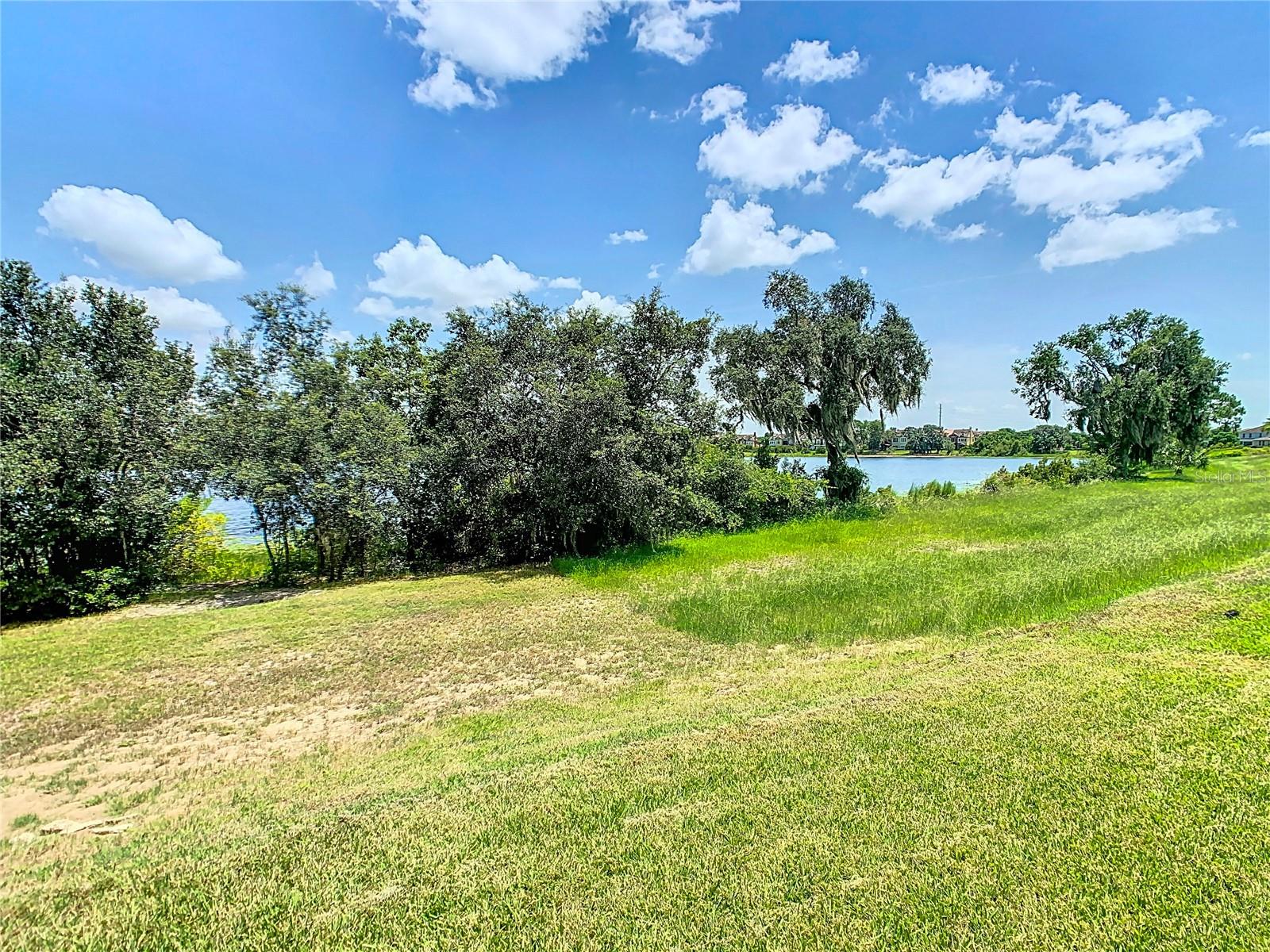 Image 40 of 45 For 2121 Lake Side Avenue