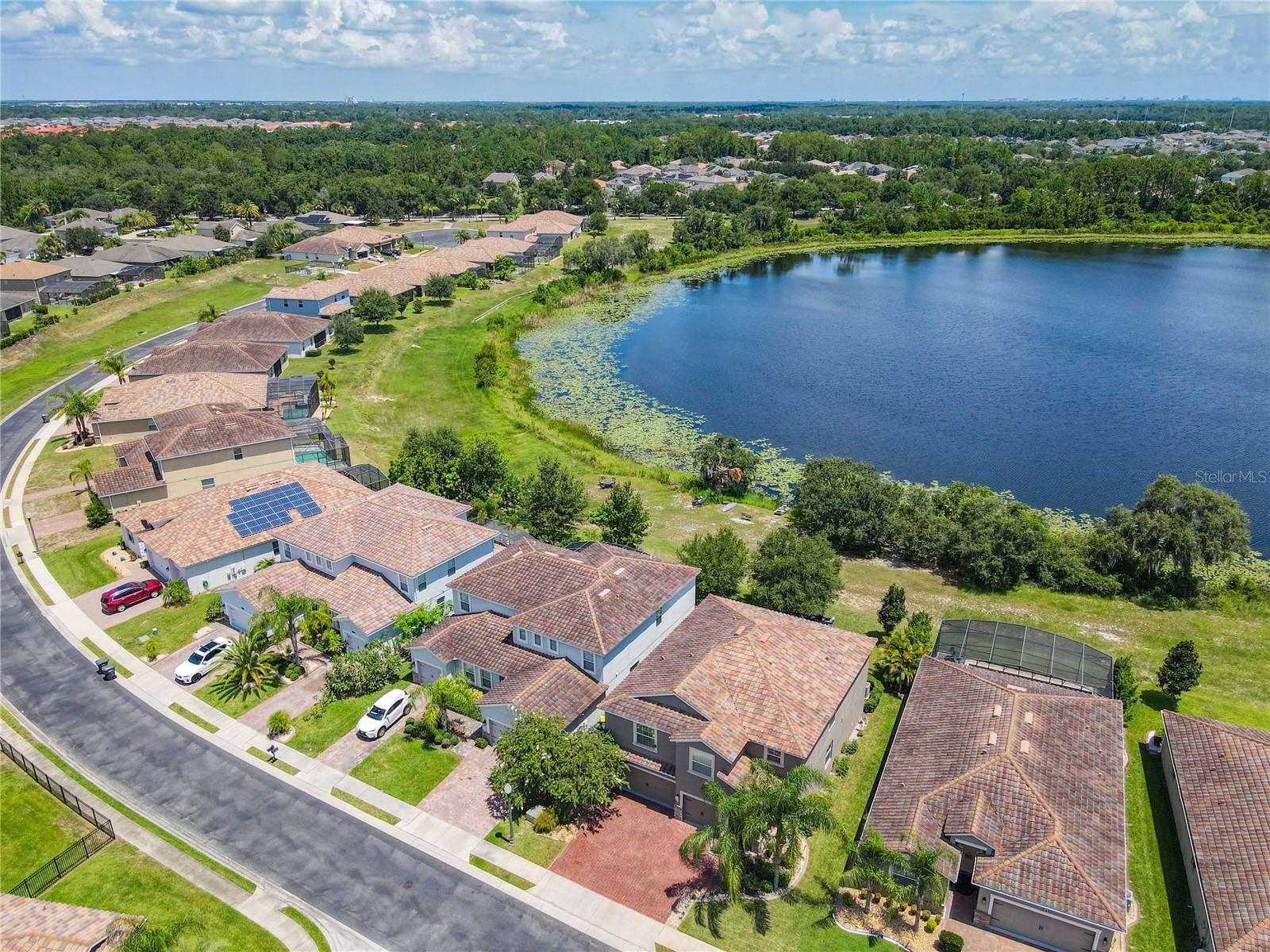 Image 6 of 45 For 2121 Lake Side Avenue