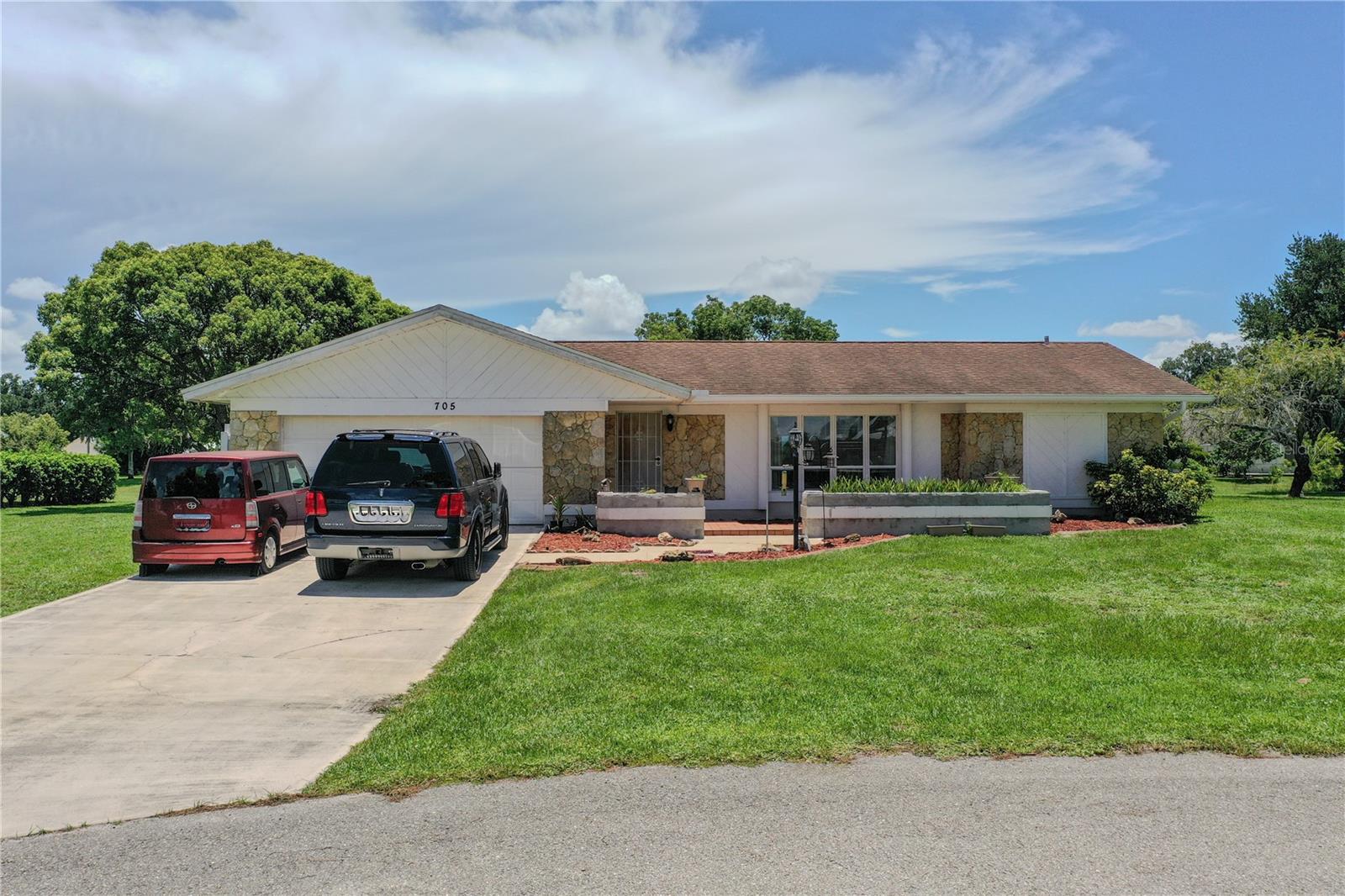 Details for 705 Glen Mar Court, SEBRING, FL 33876