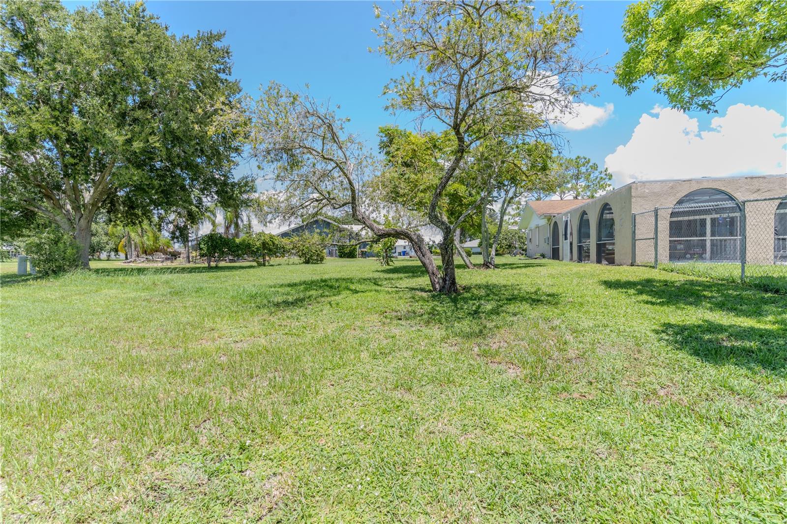 Image 21 of 25 For 705 Glen Mar Court