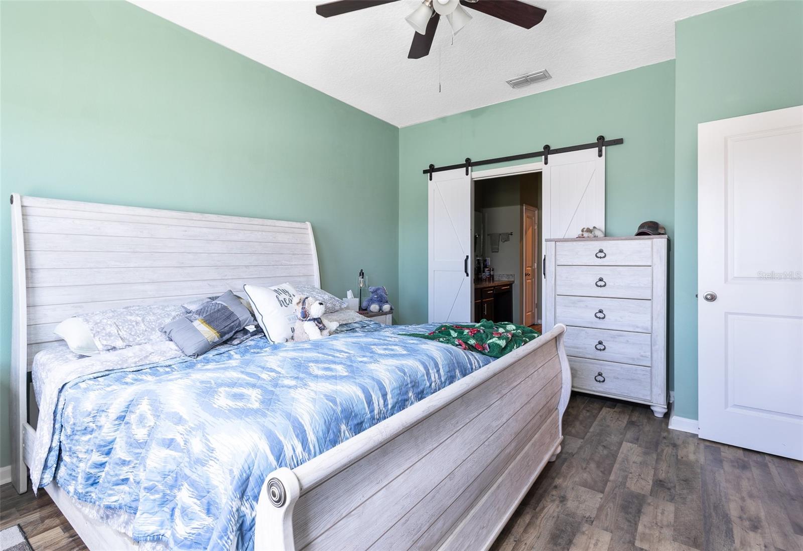 Image 21 of 35 For 1151 Lycaste Drive