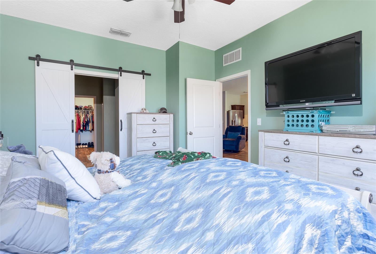 Image 22 of 35 For 1151 Lycaste Drive