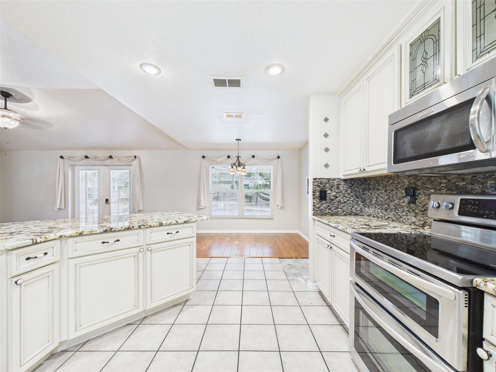 Image 7 of 99 For 11312 Haskell Drive