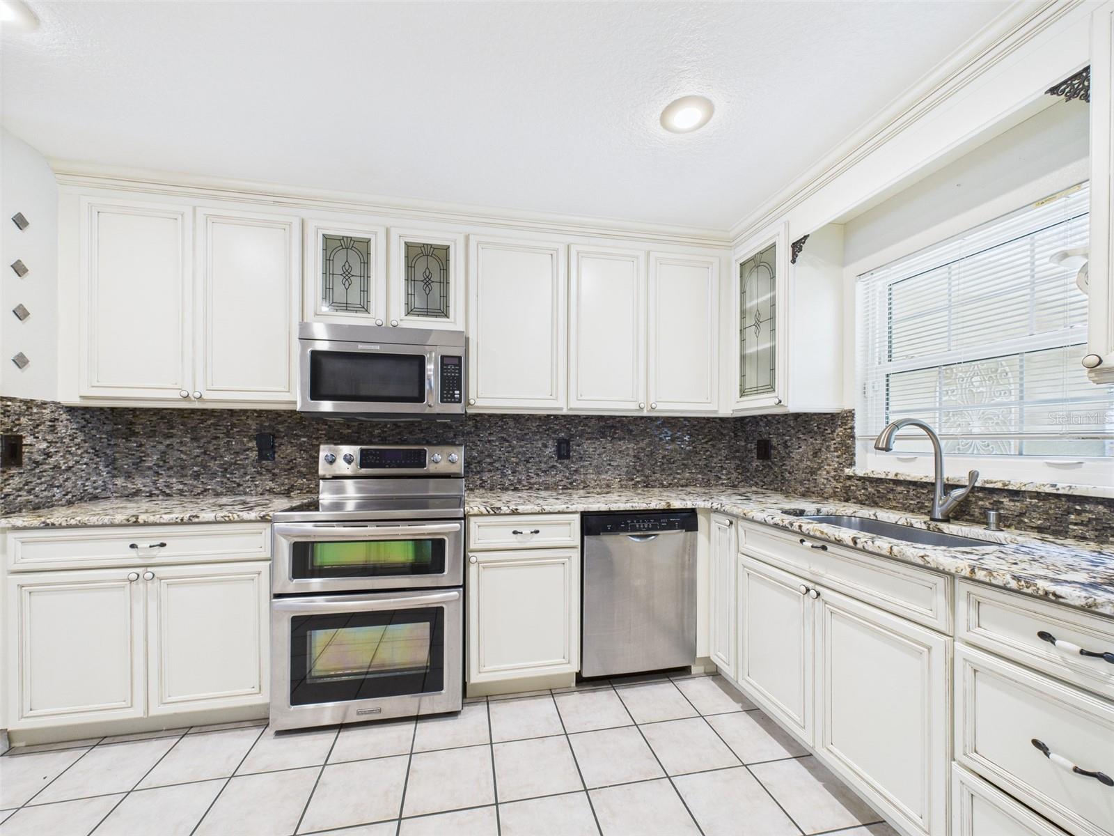 Image 8 of 99 For 11312 Haskell Drive