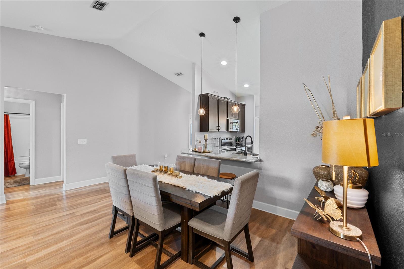 Image 15 of 43 For 1841 Creeks Vista Boulevard