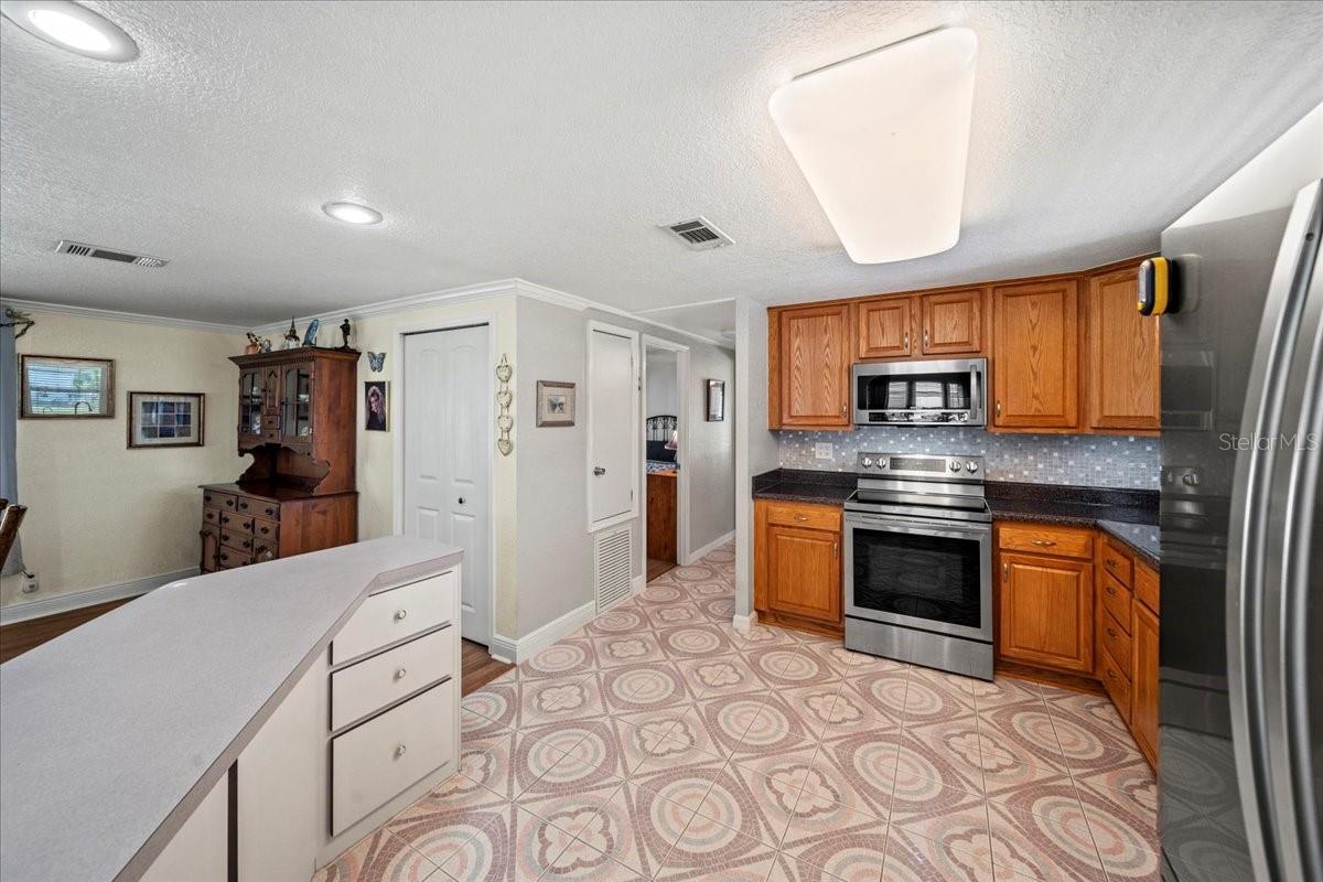 Image 9 of 54 For 5225 Revelation Drive
