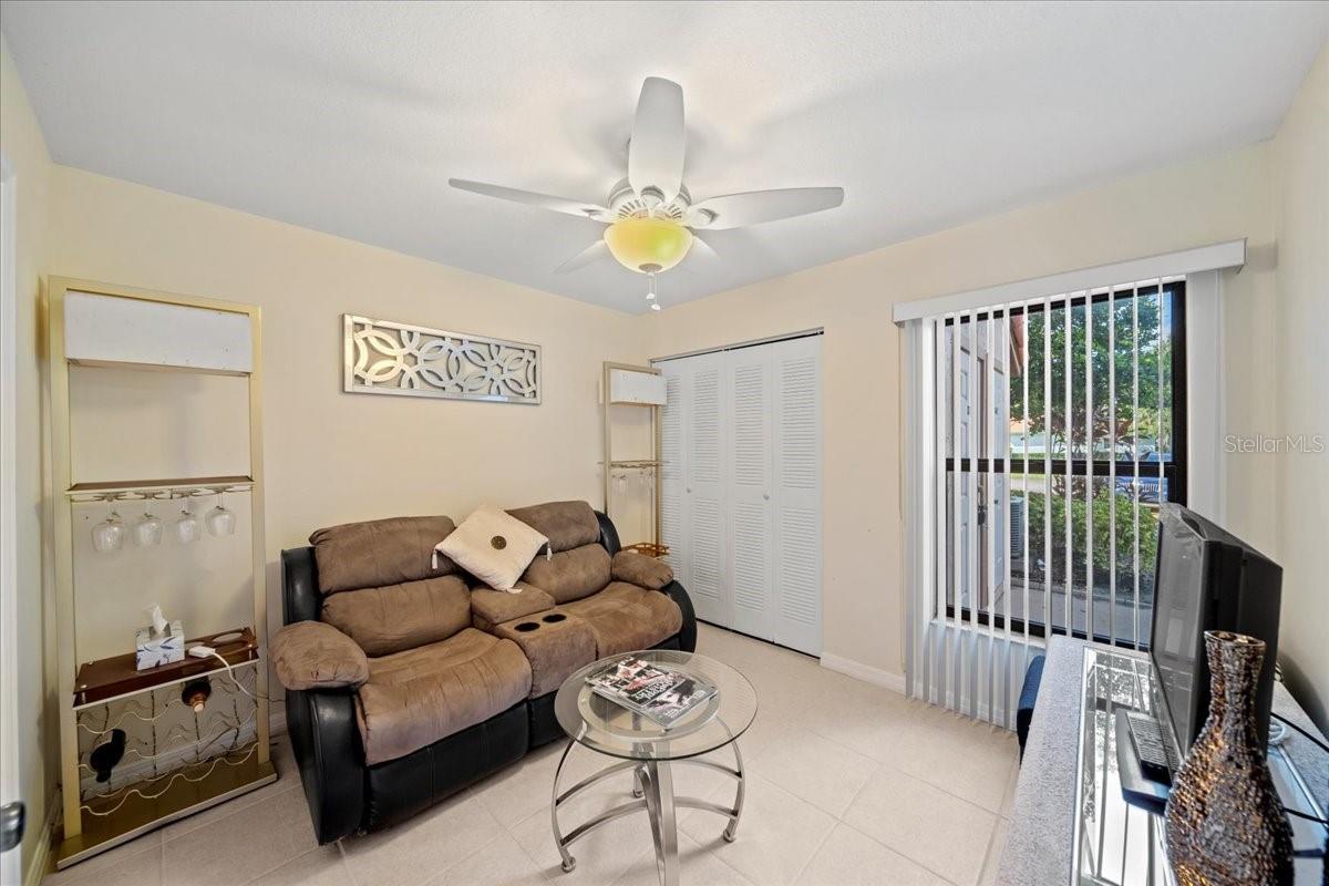 Image 21 of 38 For 1901 Garden Lake Drive 1901
