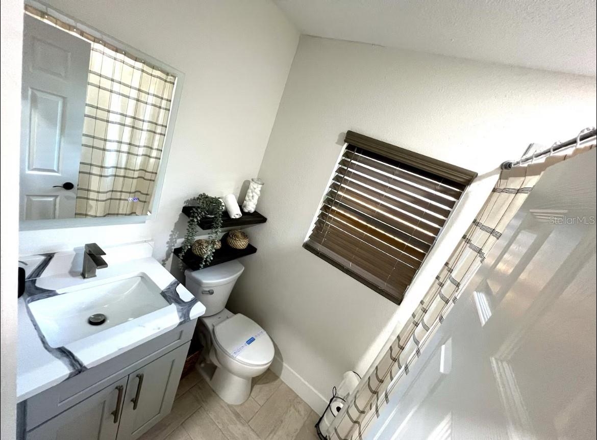 Image 10 of 11 For 1756 2nd Street Ne