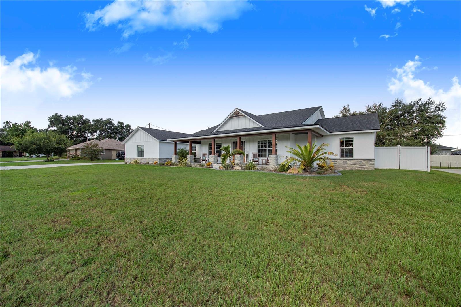 Image 11 of 52 For 2812 Murcott Street