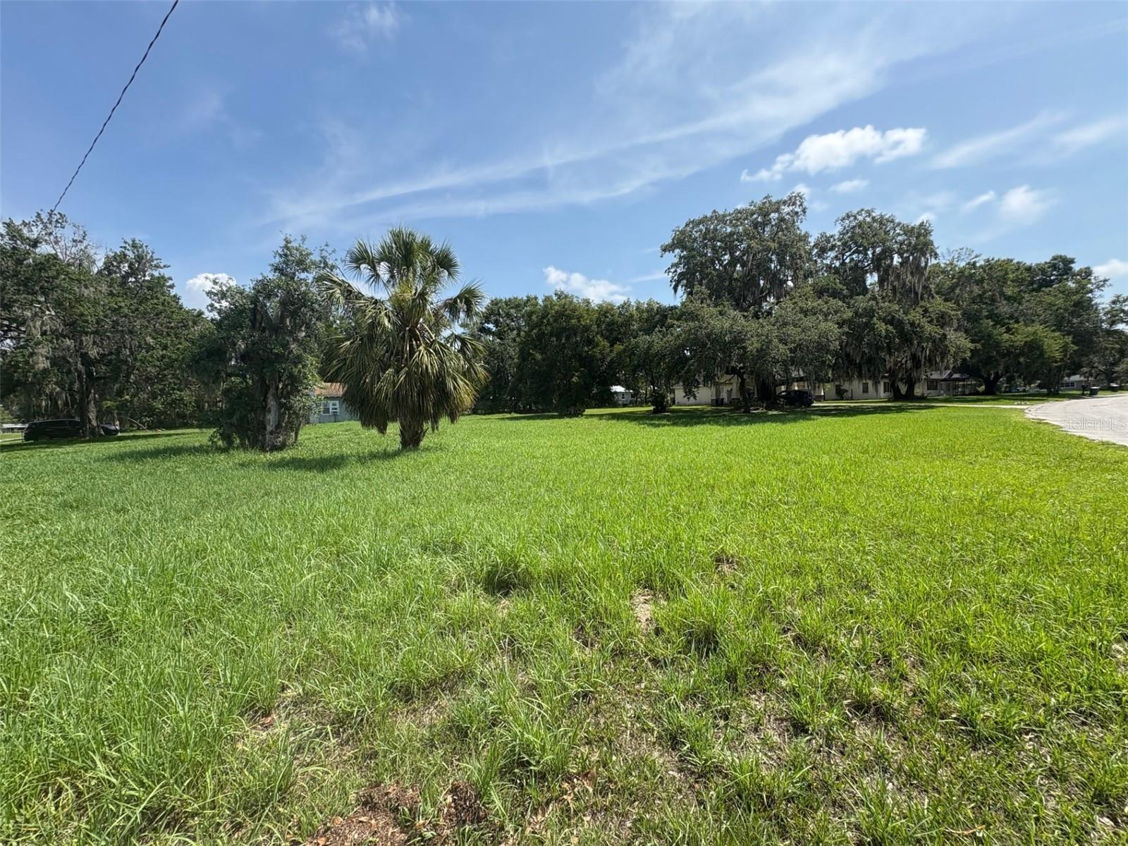 Image 6 of 12 For 1450 Emerson Avenue