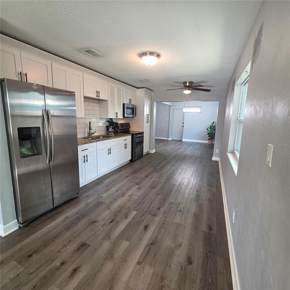 Image 7 of 48 For 4101 19th Street N