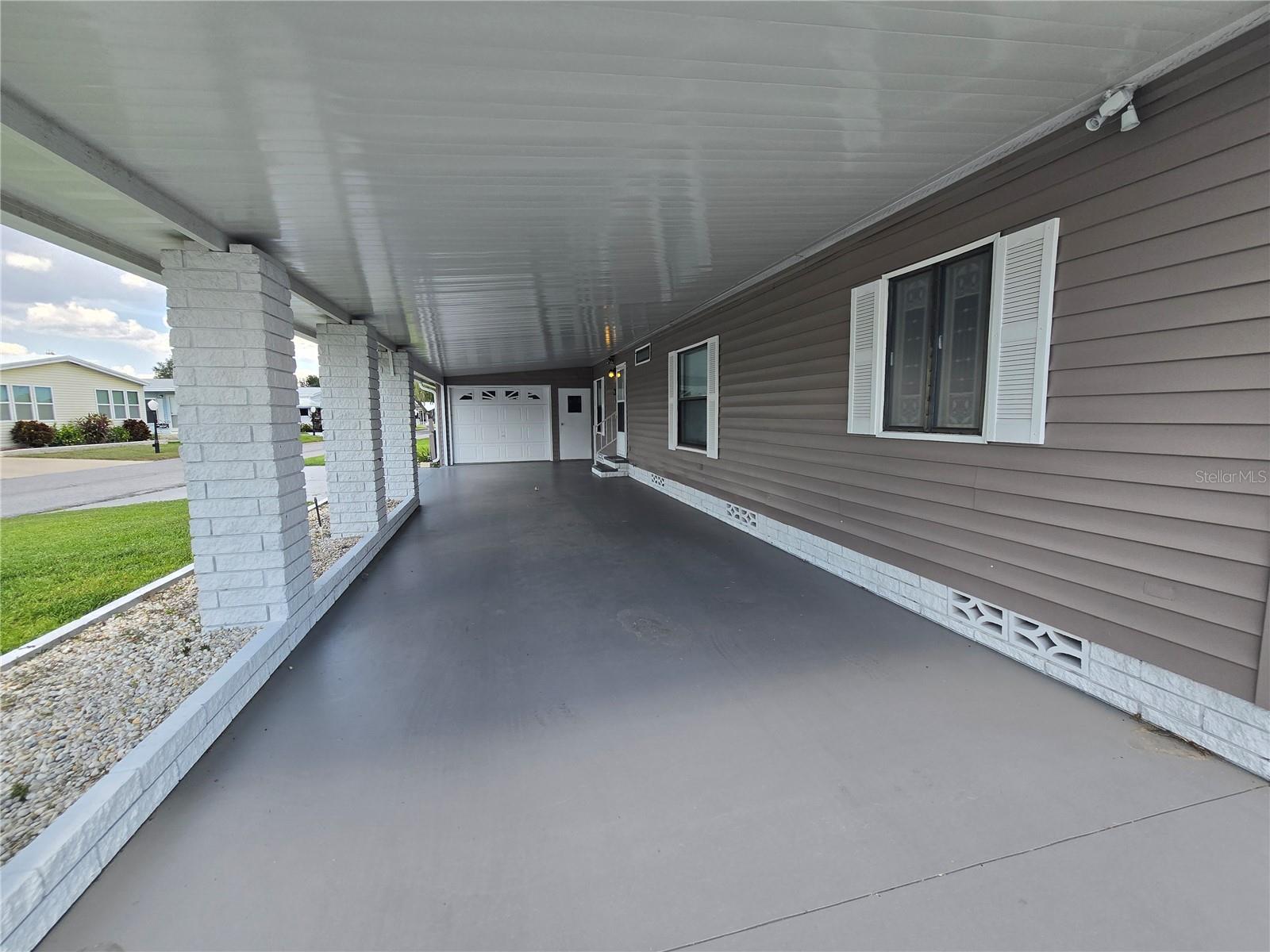 Image 10 of 97 For 96 Newcastle Boulevard