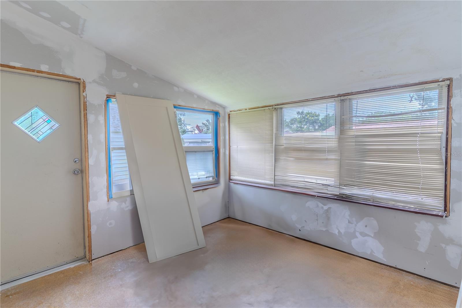 Image 10 of 16 For 23 24th Street Sw