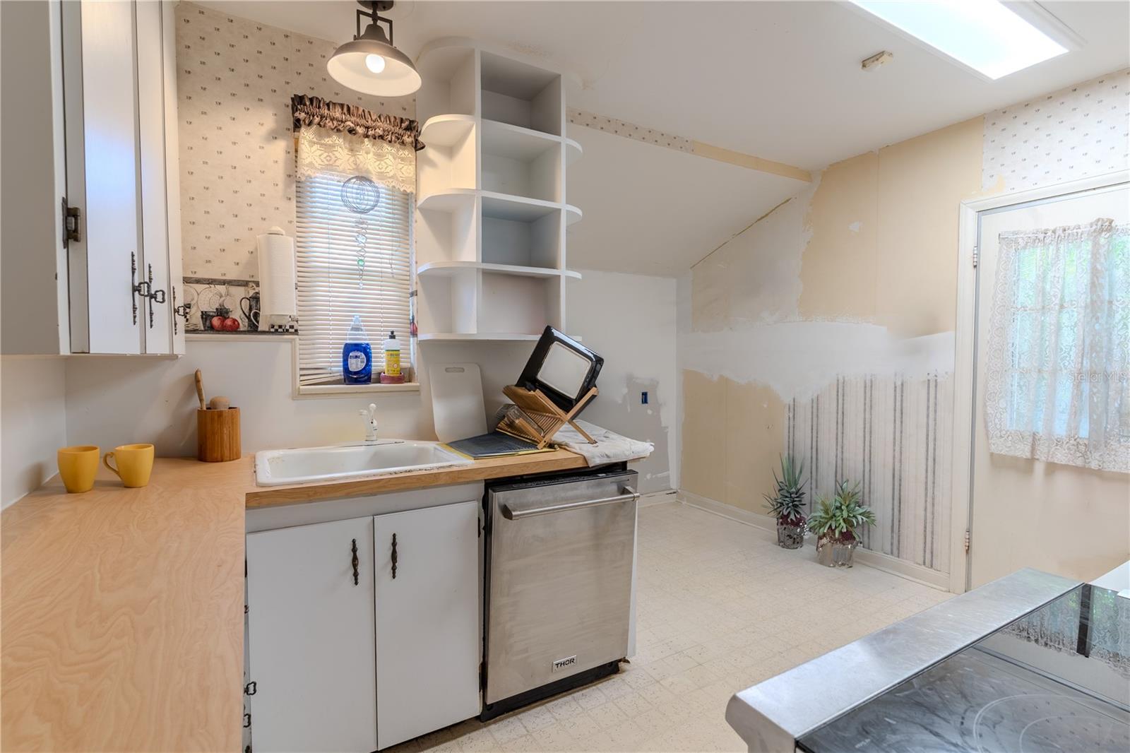 Image 5 of 16 For 23 24th Street Sw