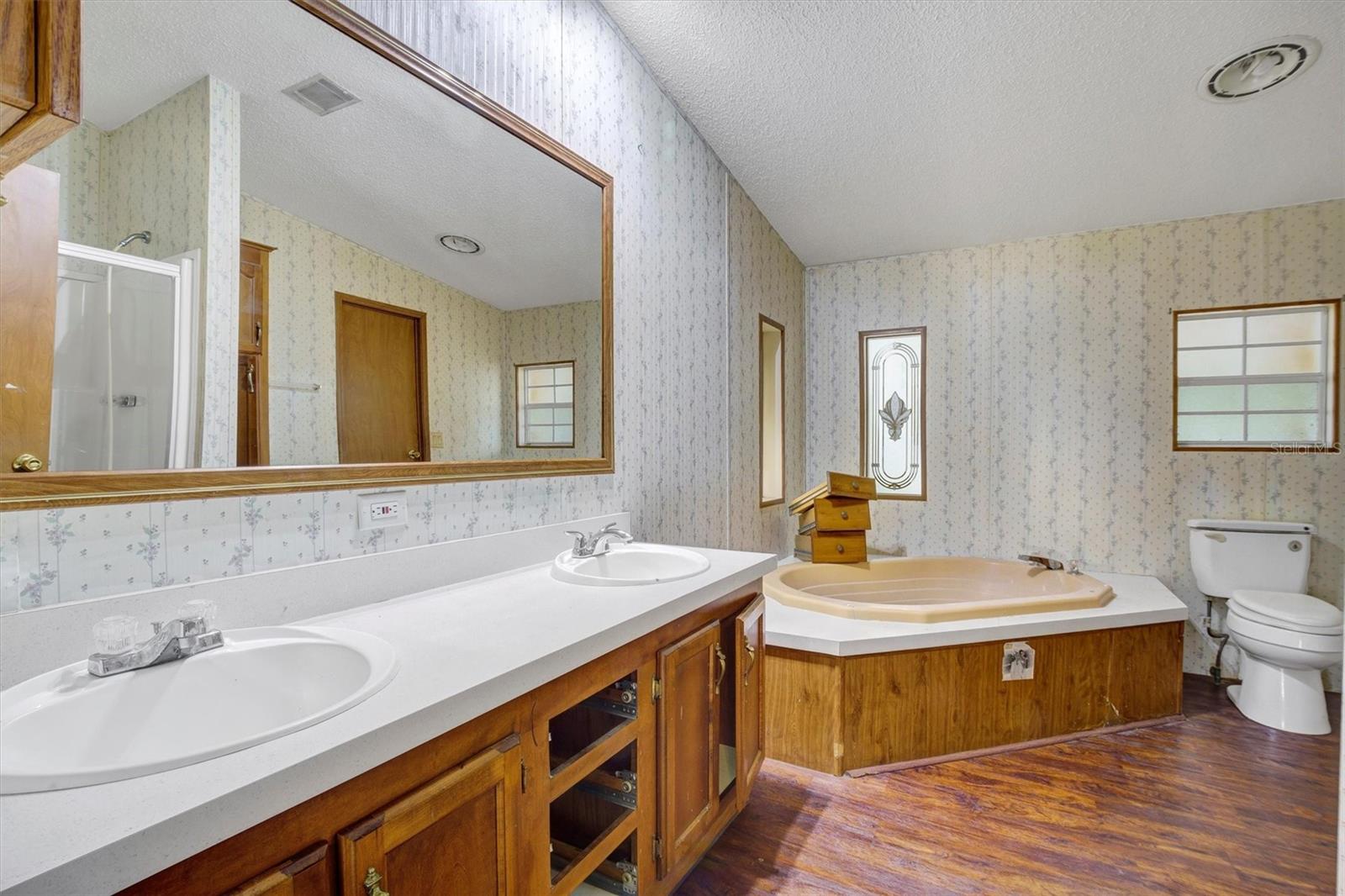 Image 15 of 29 For 1819 Pauline Drive