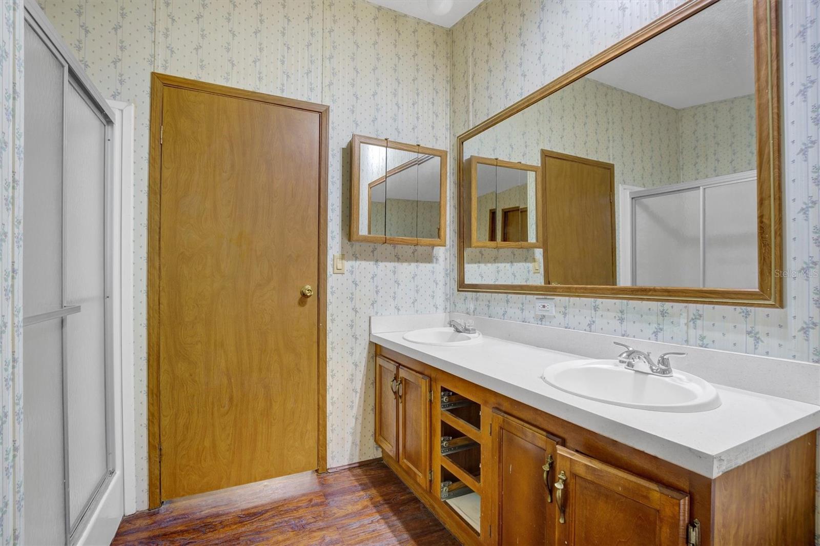 Image 17 of 29 For 1819 Pauline Drive