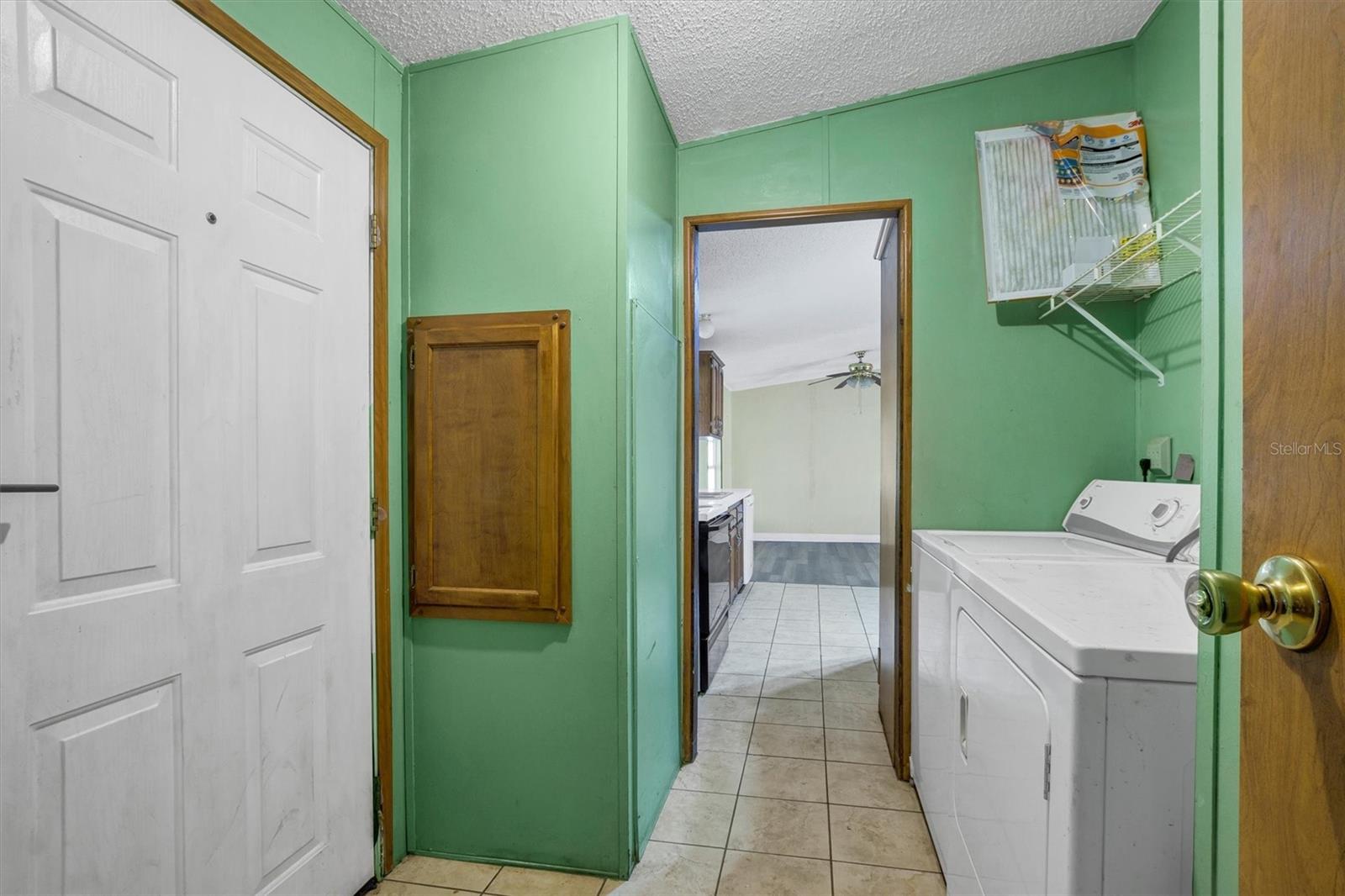 Image 18 of 29 For 1819 Pauline Drive