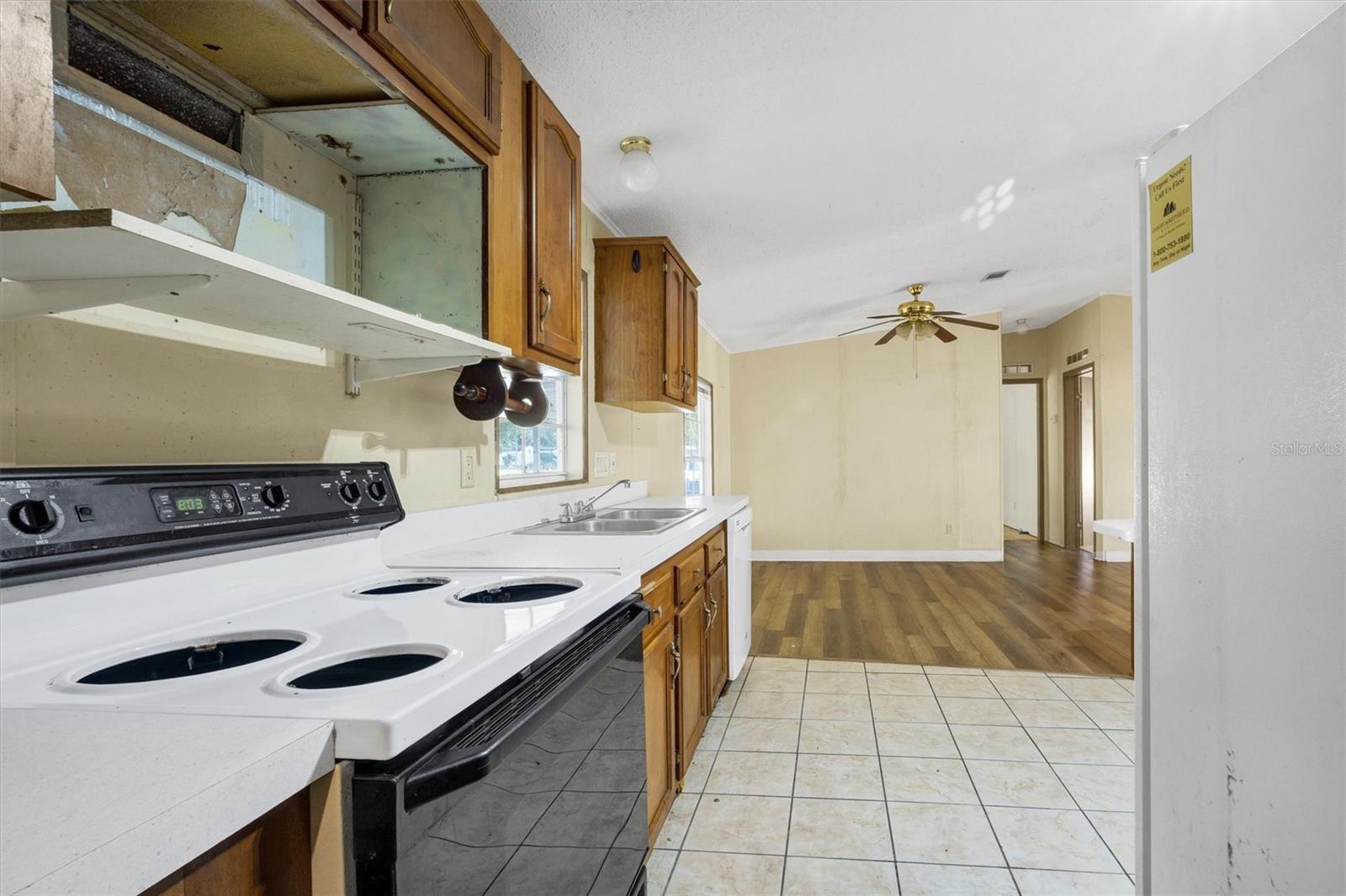 Image 19 of 29 For 1819 Pauline Drive