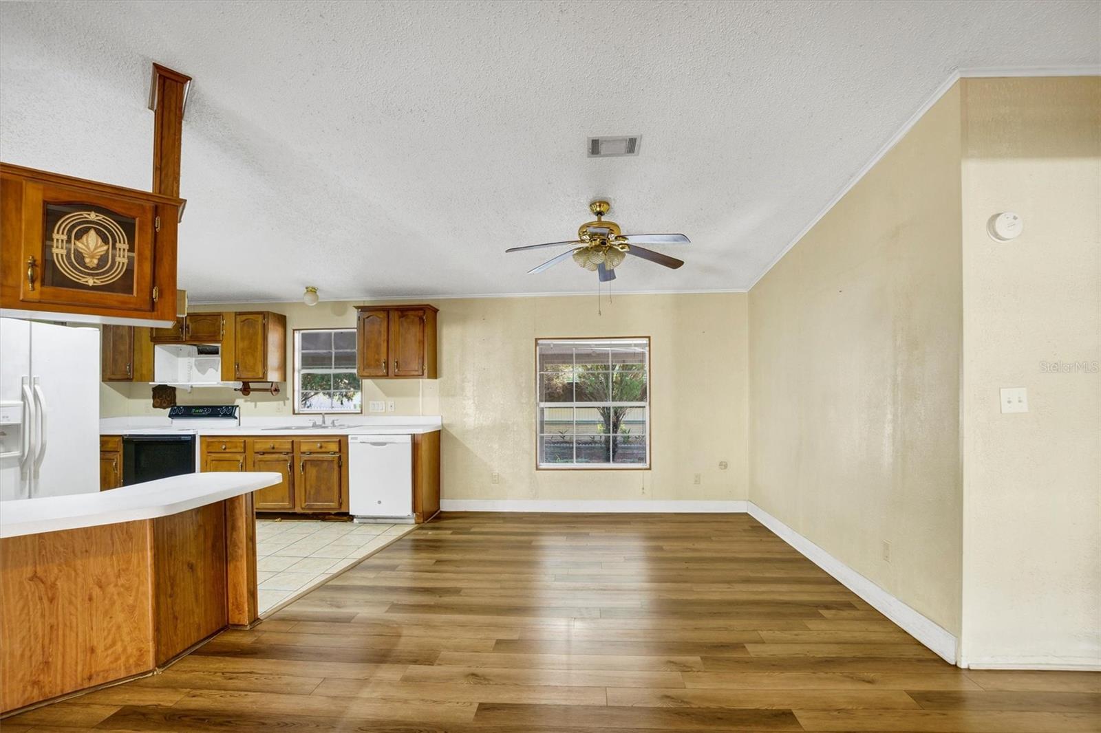 Image 6 of 29 For 1819 Pauline Drive