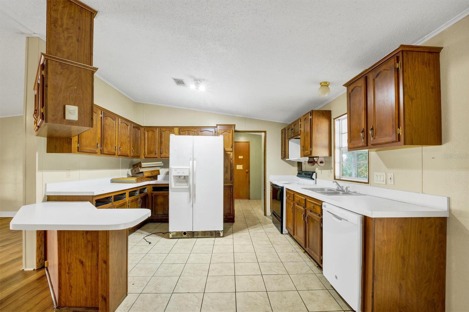 Image 8 of 29 For 1819 Pauline Drive