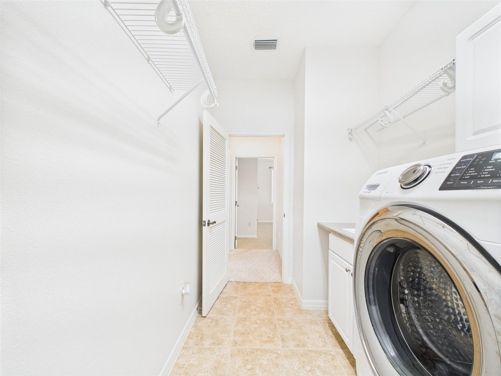 Image 58 of 82 For 375 Simpson Street