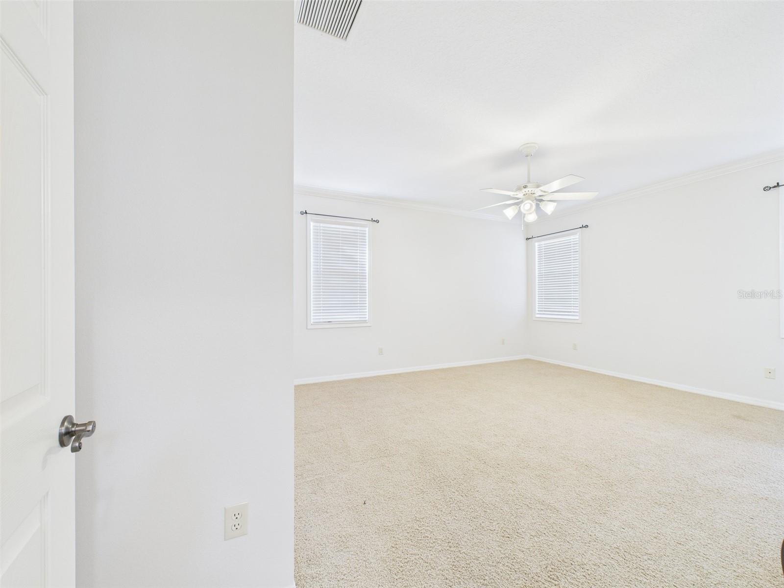 Image 59 of 82 For 375 Simpson Street