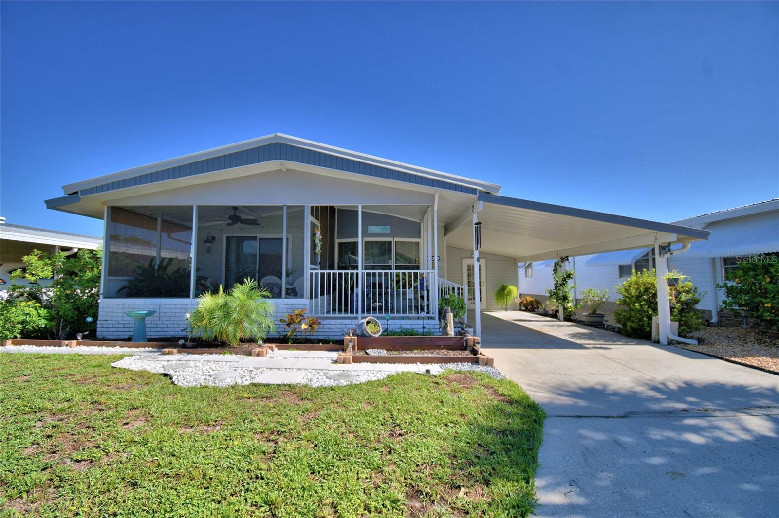 Details for 4192 Rolling Oaks Drive, WINTER HAVEN, FL 33880