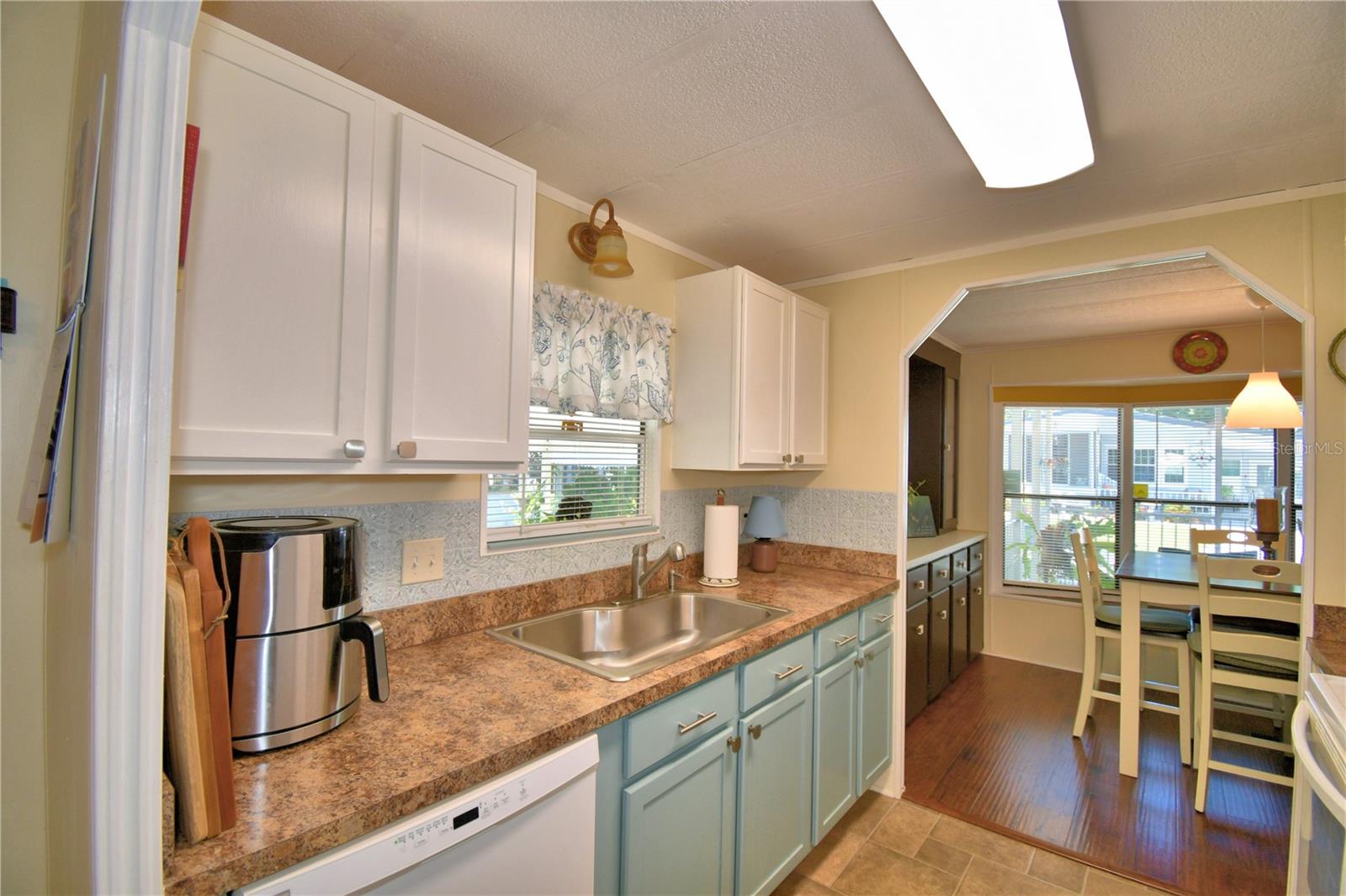 Image 16 of 79 For 4192 Rolling Oaks Drive