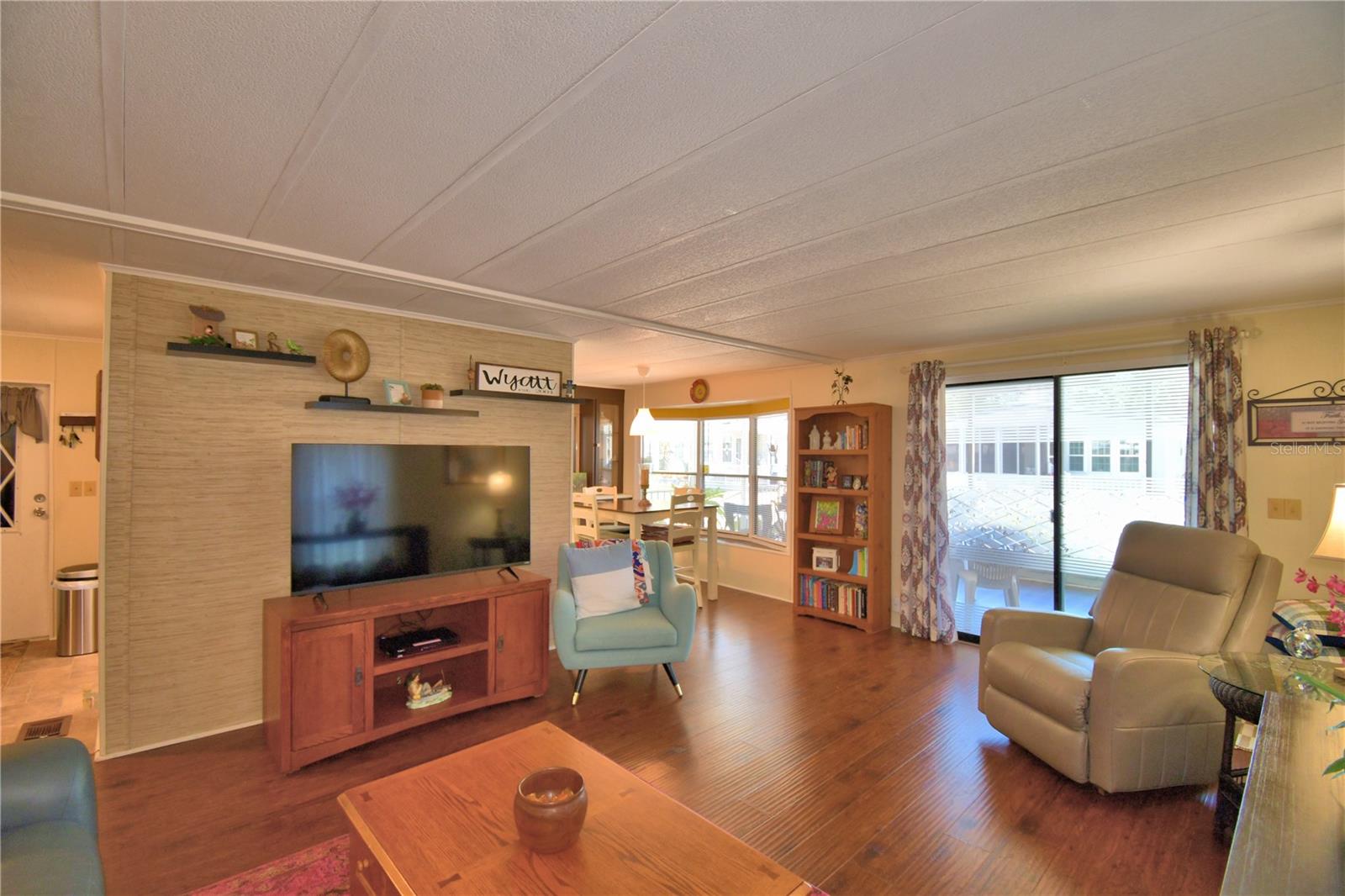 Image 23 of 79 For 4192 Rolling Oaks Drive