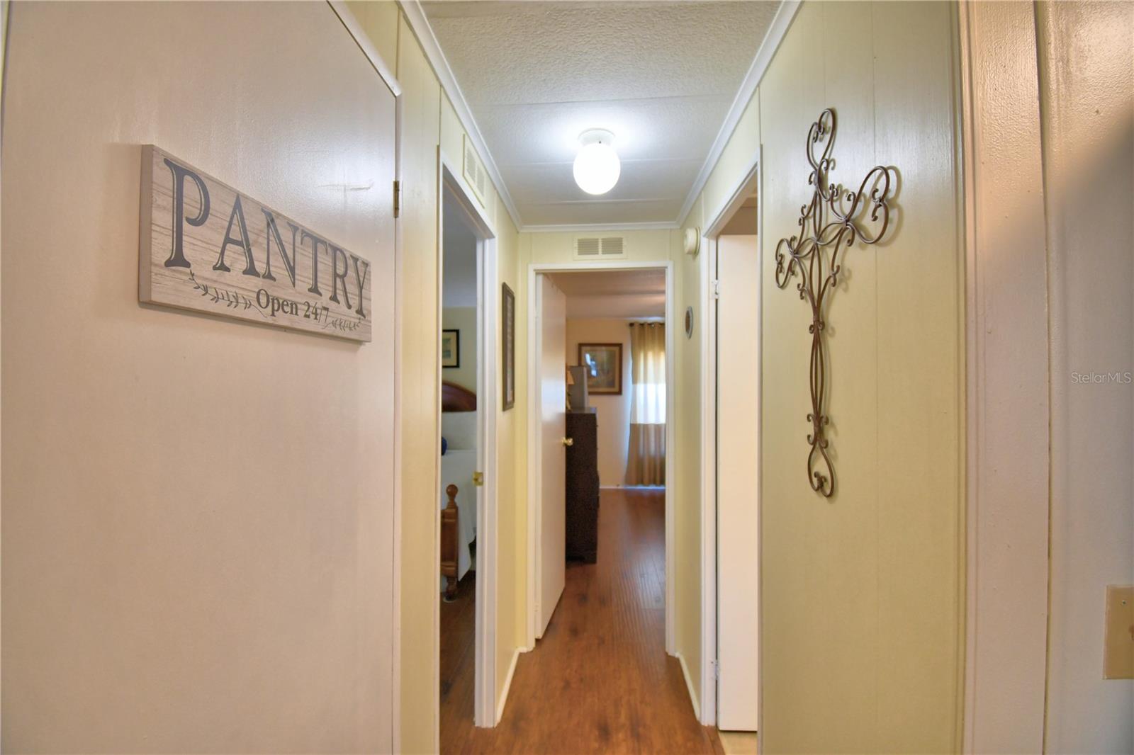 Image 31 of 79 For 4192 Rolling Oaks Drive