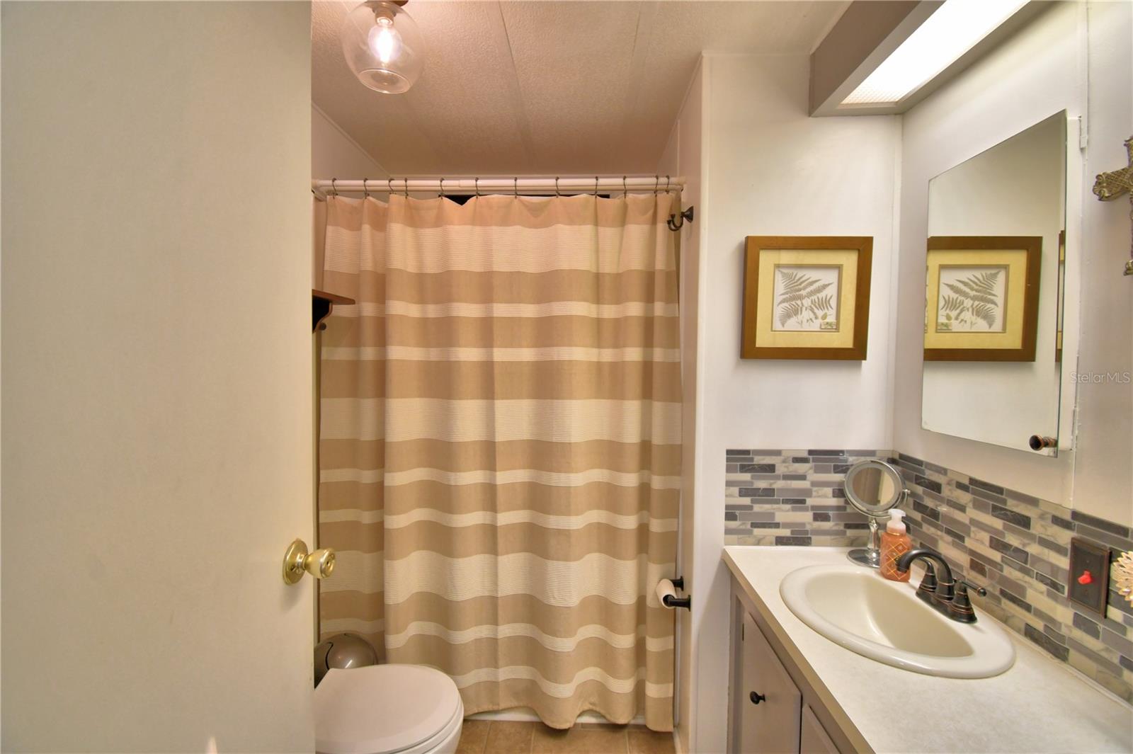 Image 33 of 79 For 4192 Rolling Oaks Drive