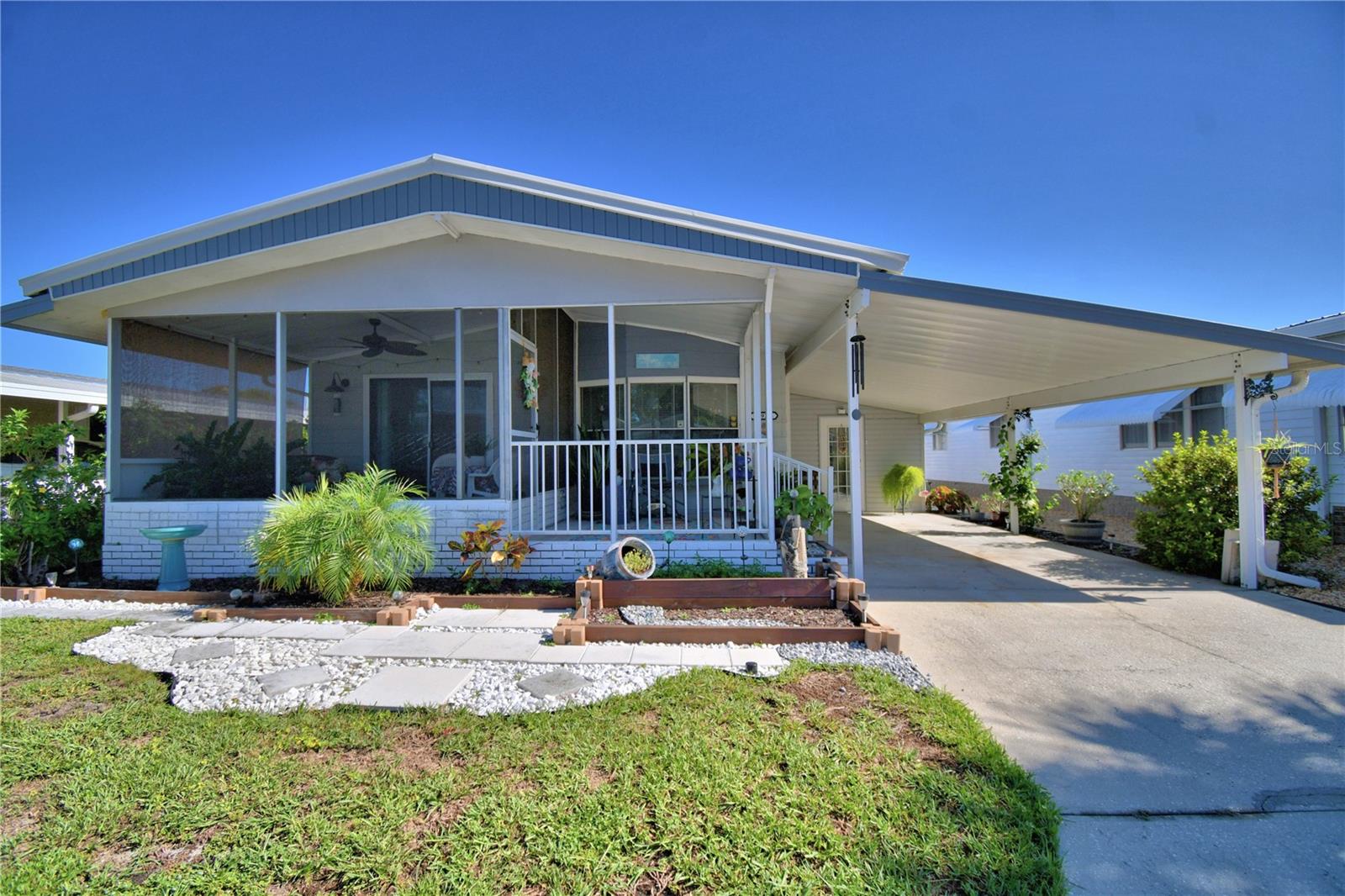 Image 4 of 79 For 4192 Rolling Oaks Drive