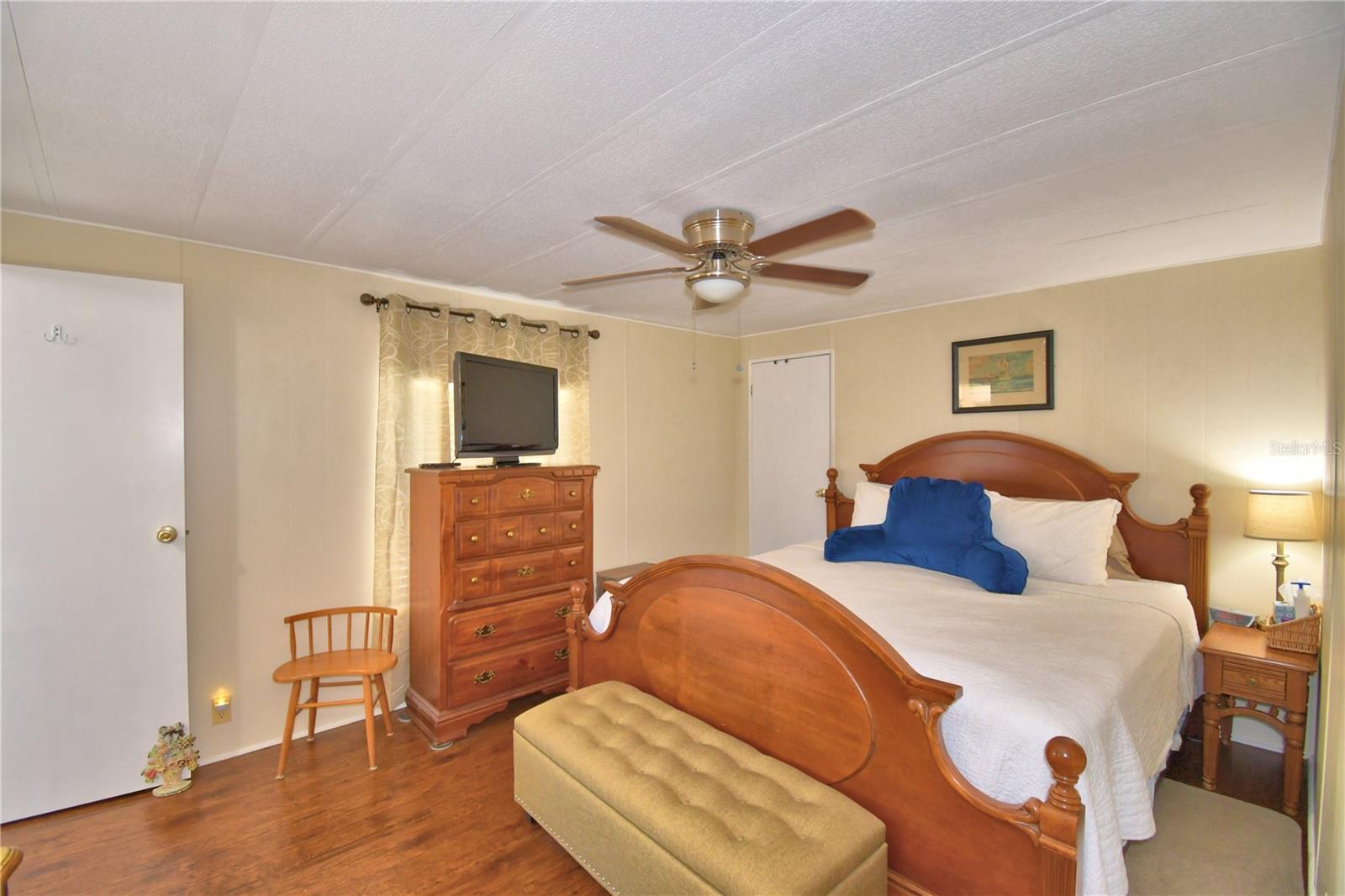 Image 40 of 79 For 4192 Rolling Oaks Drive