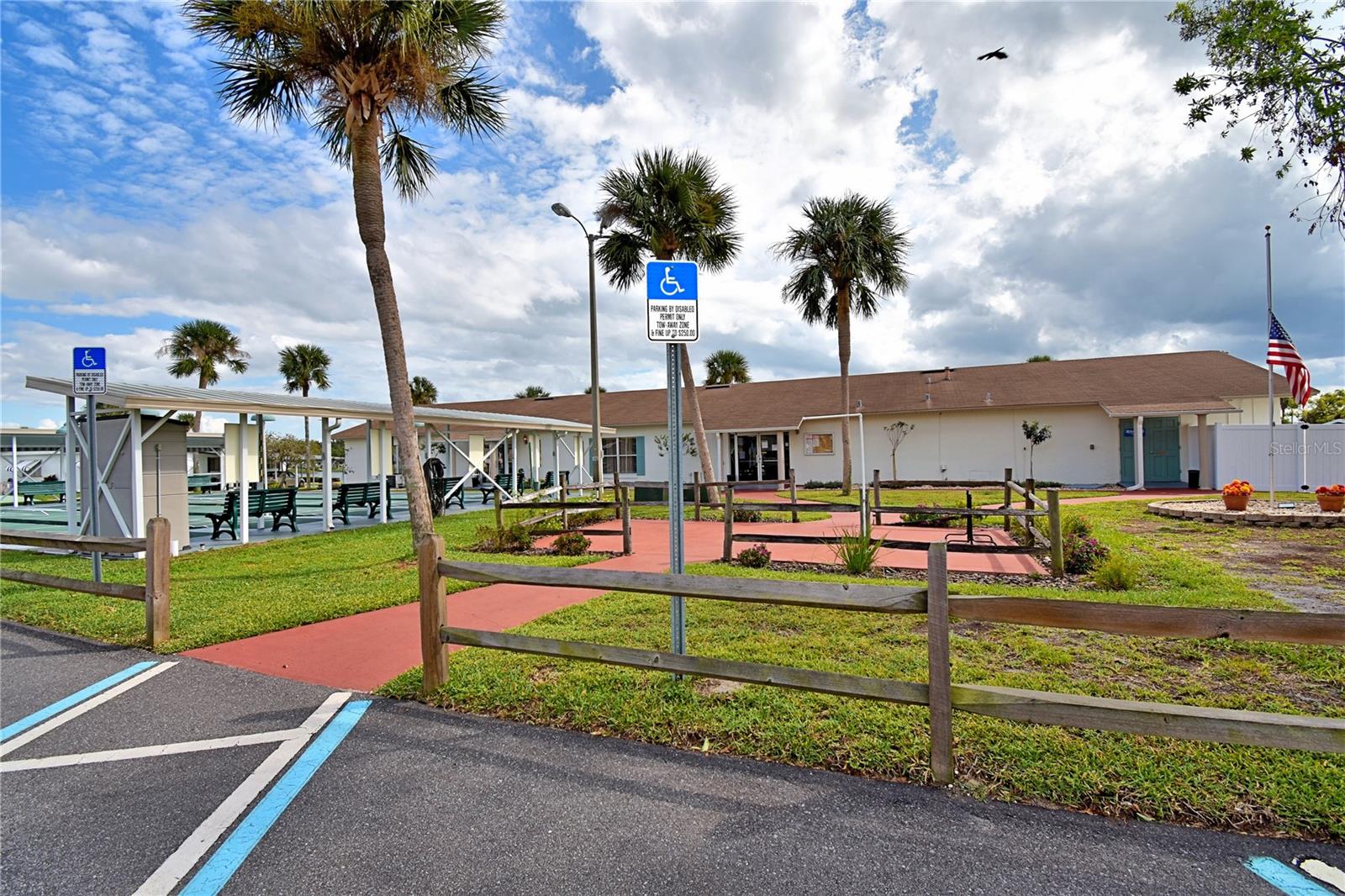 Image 60 of 79 For 4192 Rolling Oaks Drive