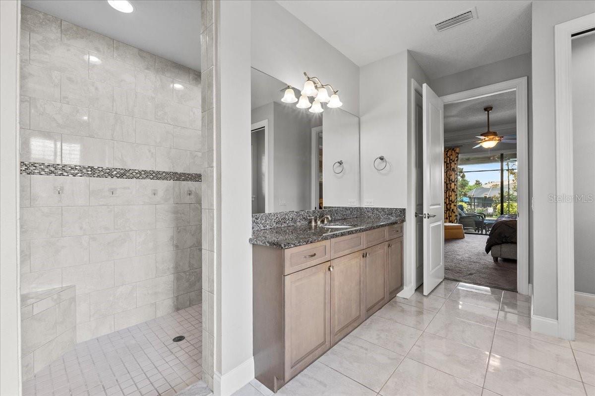 Image 41 of 72 For 478 Lake Vista Drive
