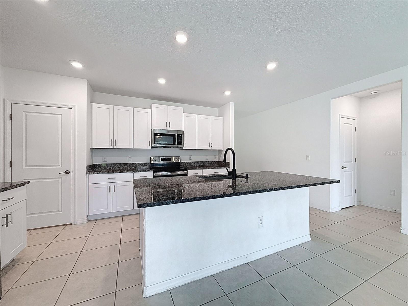 Image 9 of 67 For 4395 Trotters Way