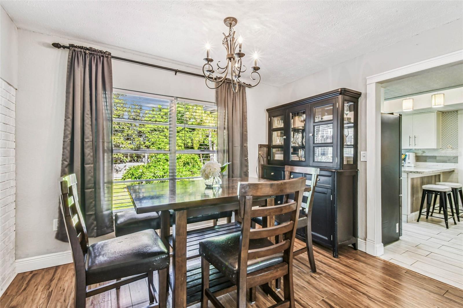 Image 9 of 40 For 2214 Kingswood Lane