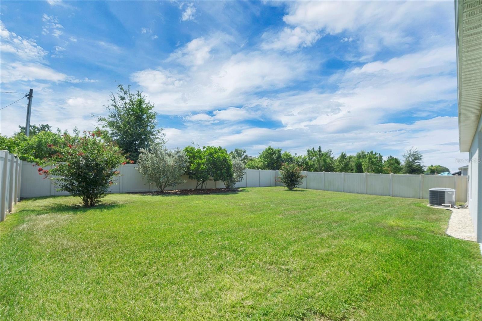 Image 32 of 41 For 399 Sunfish Drive