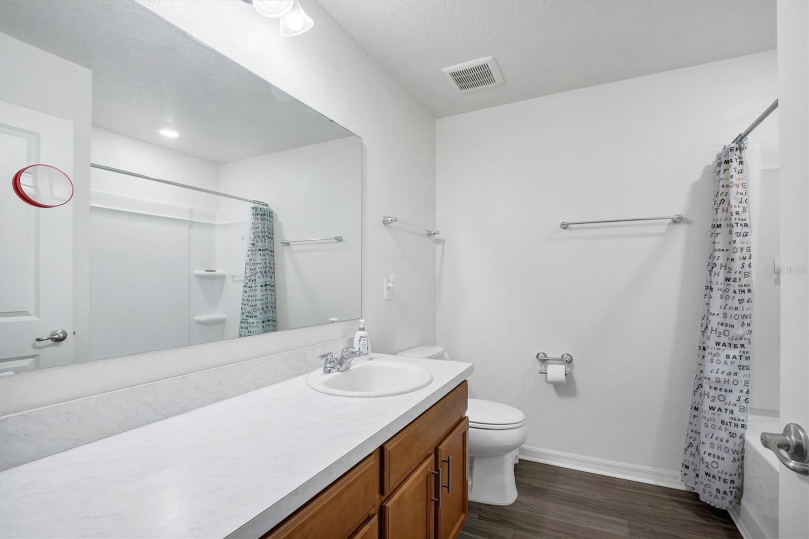 Image 7 of 41 For 399 Sunfish Drive