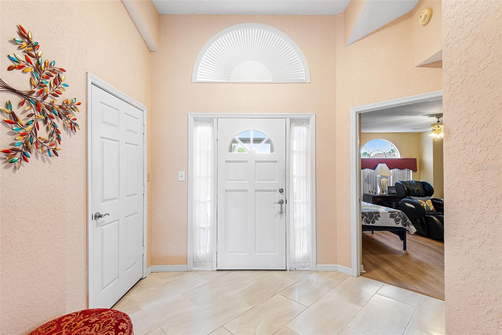 Image 8 of 68 For 543 Clubhill Dr
