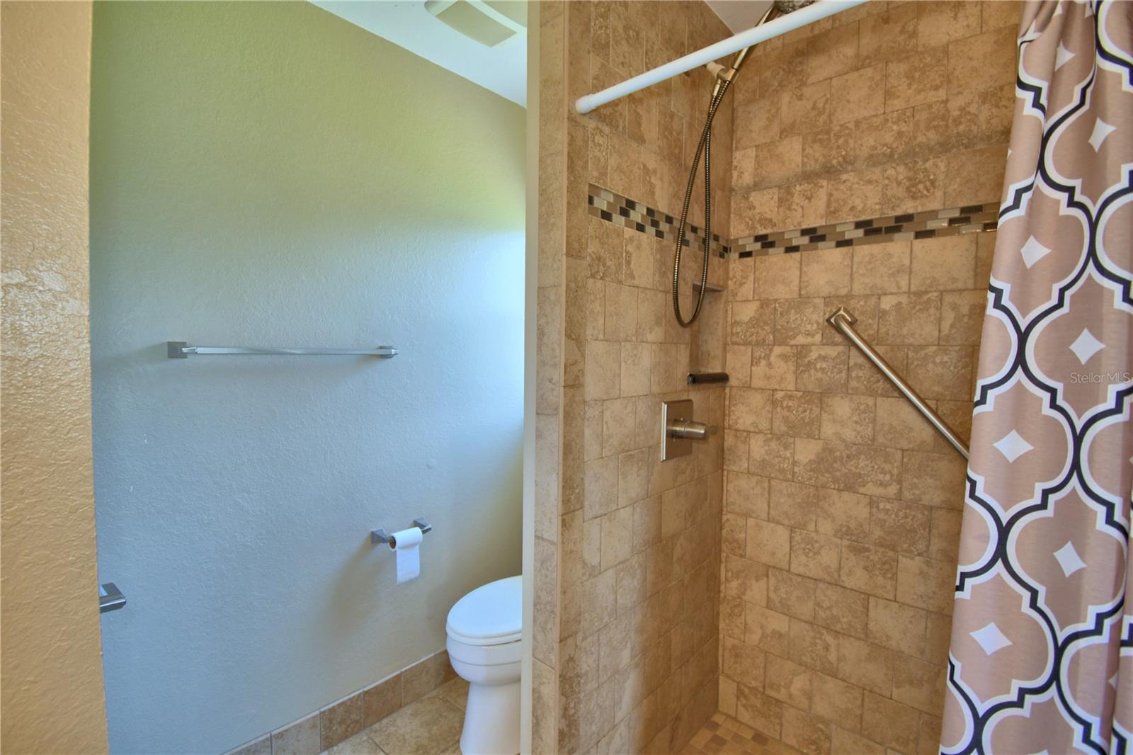 Image 47 of 63 For 676 Berkley Pointe Drive