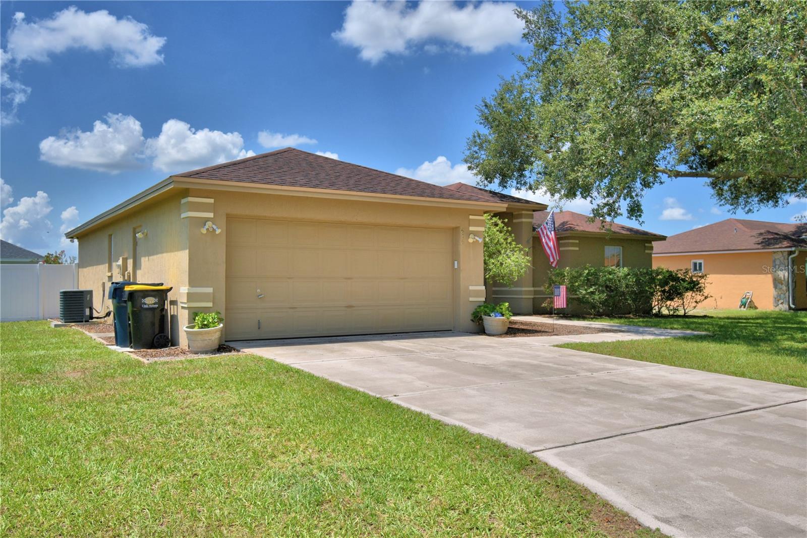 Image 5 of 63 For 676 Berkley Pointe Drive