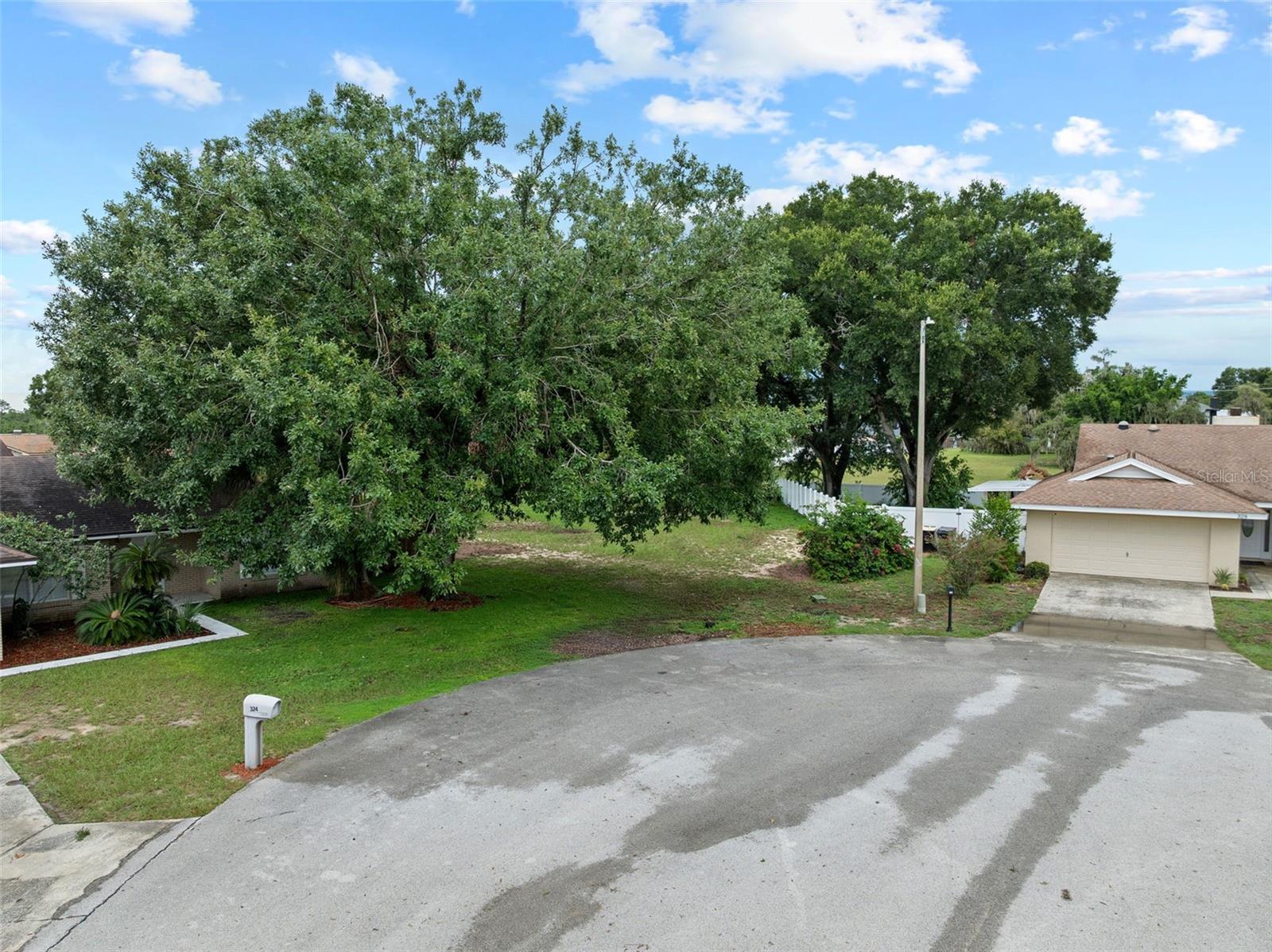 Image 15 of 15 For  Vail Drive 