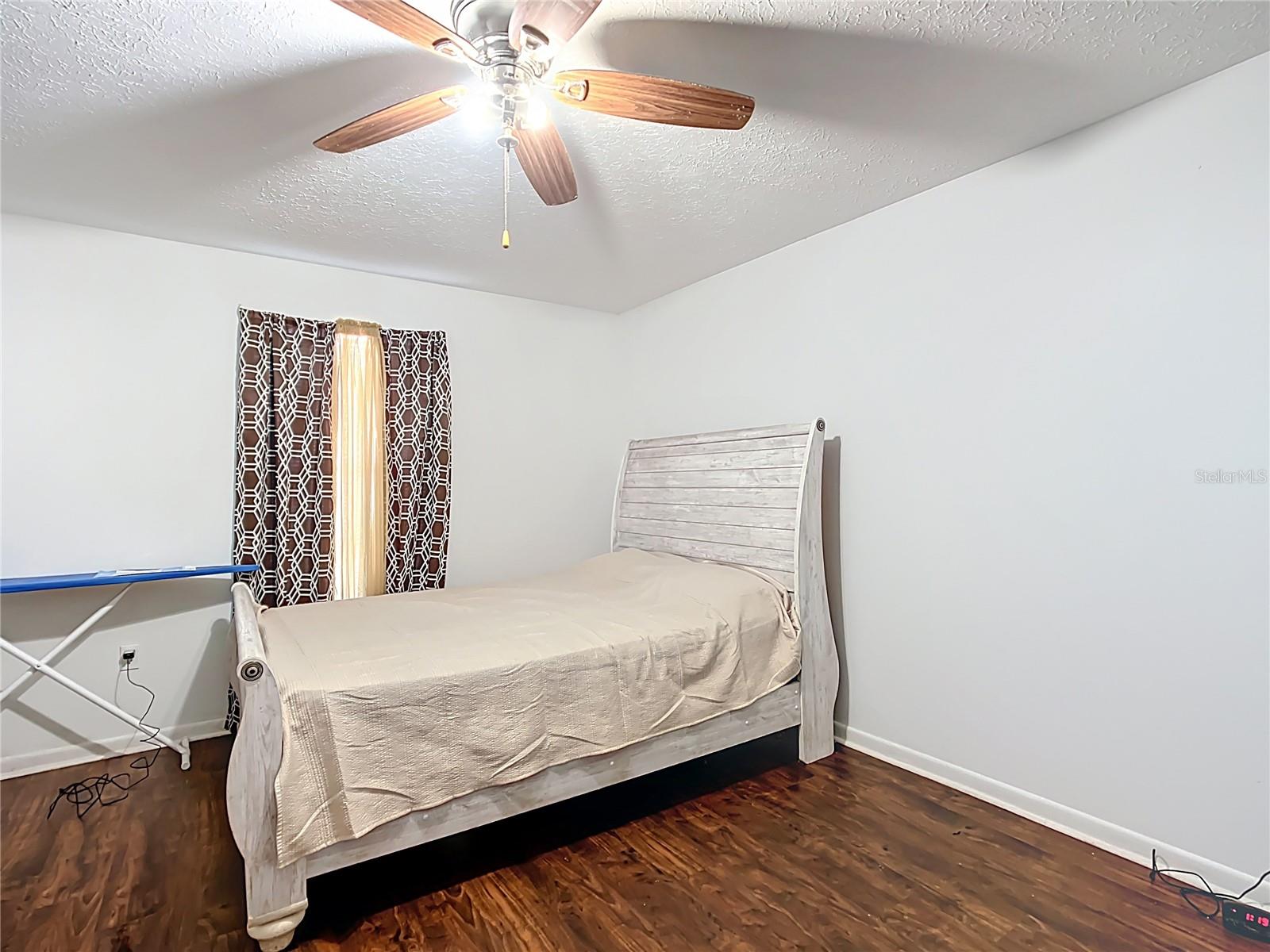 Image 11 of 46 For 668 Wood Avenue