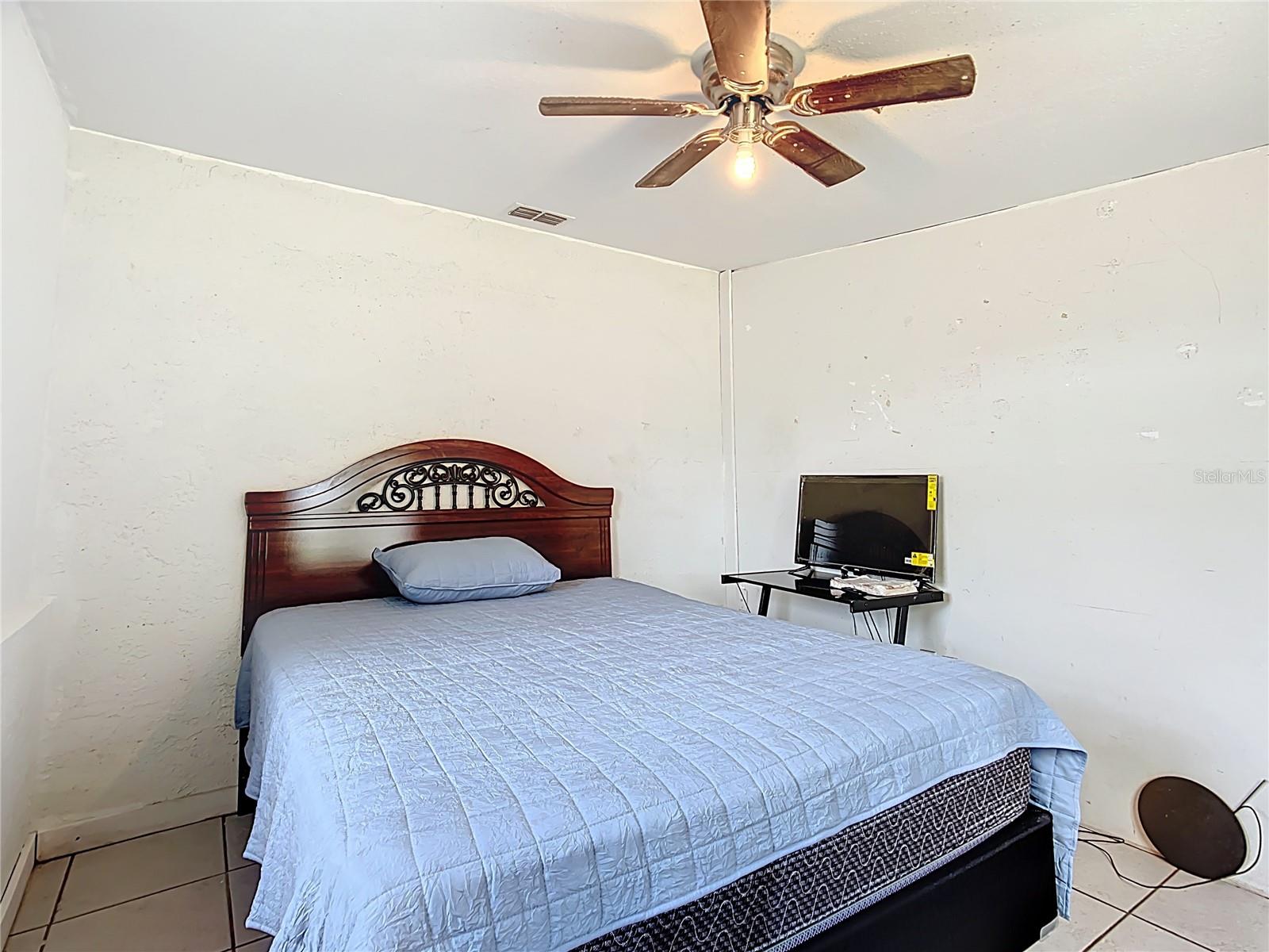 Image 15 of 46 For 668 Wood Avenue