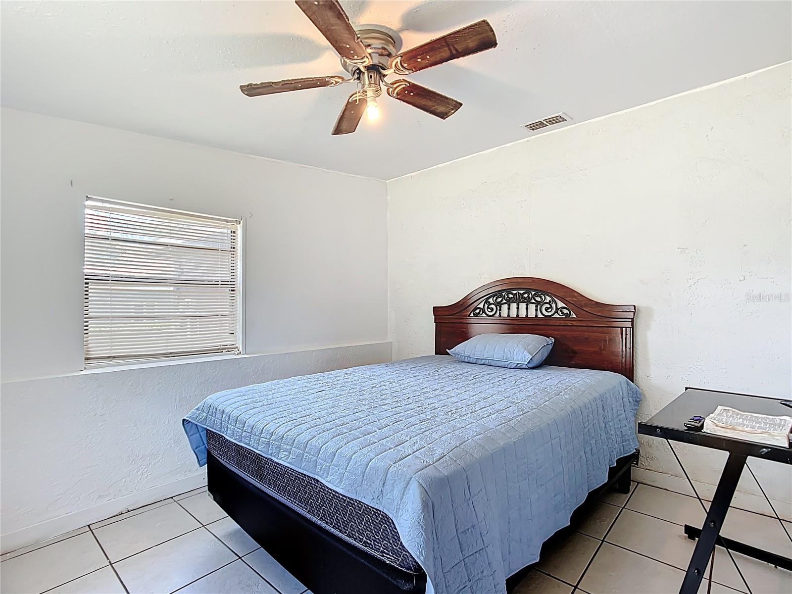 Image 16 of 46 For 668 Wood Avenue